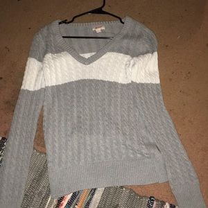 Long sleeve sweatshirt